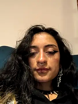 Snapshot of Lila_Desiree chatting on February 24, 2025, 5:33 am Lila Desiree online show from February 24, 2025, 5:33 am
