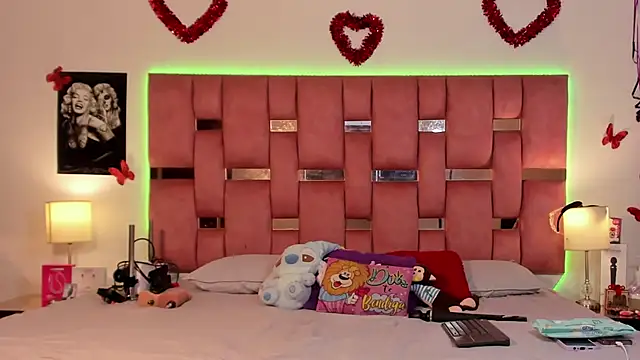 Snapshot of Betzabeth-Miller chatting on February 13, 2026, 3:02 am Betzabeth-Miller online show from February 13, 2026, 3:02 am