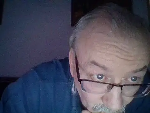 Snapshot of loverboyxxx69 chatting on February 25, 2025, 5:15 pm loverboyxxx69 online show from February 25, 2025, 5:15 pm