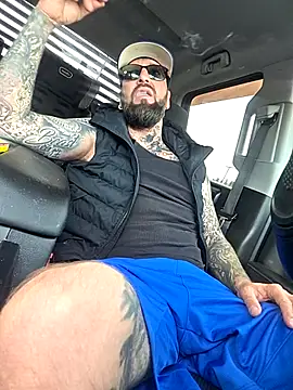 Beardedtattood online show from October 31, 2025, 1:23 pm