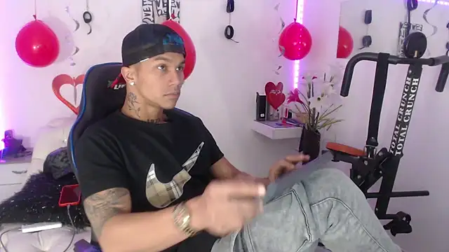 Leonard Price online show from February 19, 2025, 7:59 pm