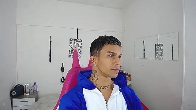 Leonard Price online show from November 27, 2025, 7:43 am