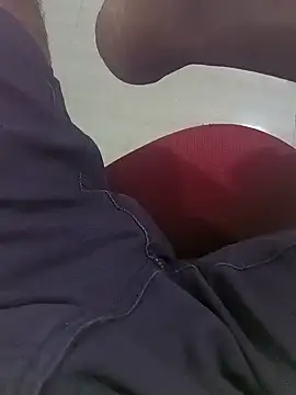 SuranSexy33 online show from November 21, 2025, 2:27 pm