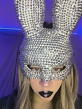 Deepsylove online show from November 10, 2025, 4:00 am