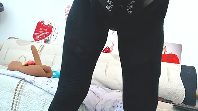 Snapshot of ForeverBarbie_ chatting on March 23, 2025, 5:43 am ForeverBarbie  online show from March 23, 2025, 5:43 am