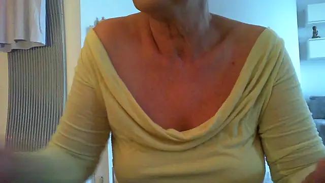 Snapshot of __Angel78__ chatting on October 1, 2025, 12:55 pm Angel78 online show from October 1, 2025, 12:55 pm
