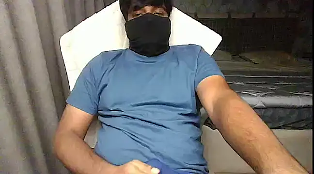 Snapshot of captainfucks chatting on December 11, 2024, 12:02 pm captainfucks online show from December 11, 2024, 12:02 pm