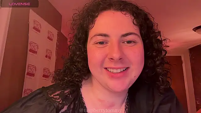 RaspberryTommyFTM online show from December 2, 2025, 8:48 pm