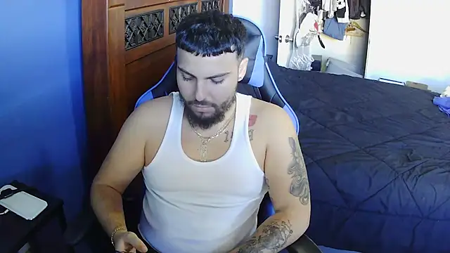 Snapshot of MasterKvn chatting on March 6, 2025, 8:59 pm MasterKvn online show from March 6, 2025, 8:59 pm