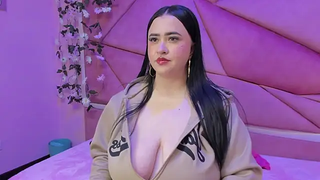 Victoria Rossy online show from October 2, 2025, 8:05 pm