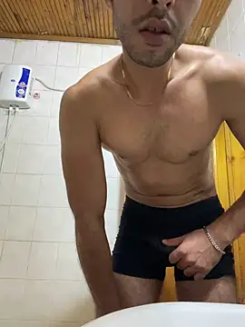 Snapshot of diege72 chatting on October 27, 2025, 4:22 pm diege72 online show from October 27, 2025, 4:22 pm