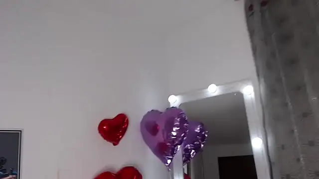 elizabethcooper online show from February 15, 2025, 10:52 pm