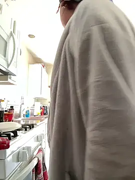 Snapshot of Jayhoney25 chatting on March 13, 2025, 10:32 pm Jayhoney25 online show from March 13, 2025, 10:32 pm