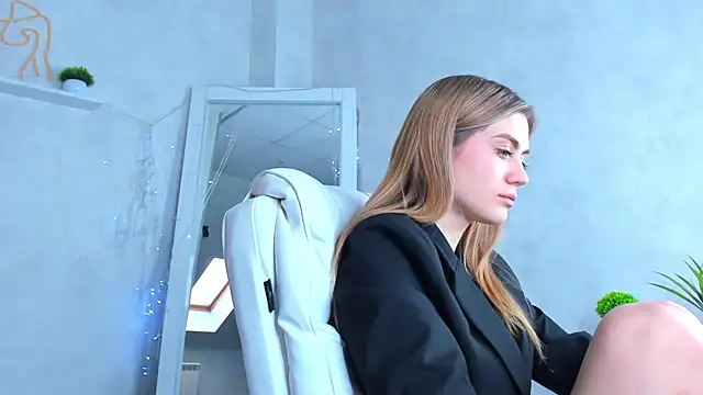 Cherry Price online show from March 21, 2025, 5:21 am