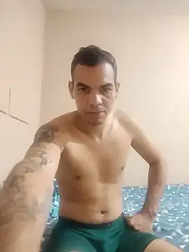 Elvisjrosales online show from March 3, 2026, 5:41 pm