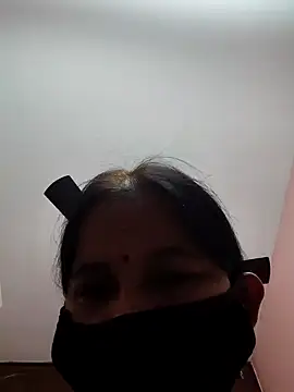 lalitha225 online show from January 22, 2025, 9:46 am