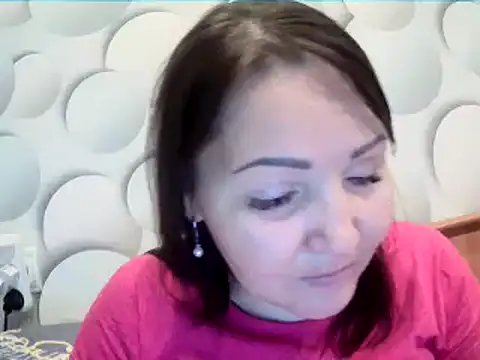 ClaireSunset online show from April 17, 2026, 5:38 pm