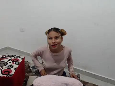 Snapshot of Naomi991 chatting on February 17, 2025, 3:20 pm Naomi991 online show from February 17, 2025, 3:20 pm