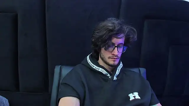 Loggan donnelly online show from January 11, 2025, 10:40 pm