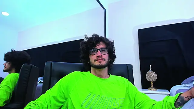 Loggan donnelly online show from January 22, 2025, 1:20 am