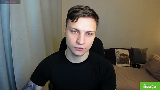 Snapshot of handsome_guy01 chatting on February 16, 2026, 9:33 pm handsome guy01 online show from February 16, 2026, 9:33 pm