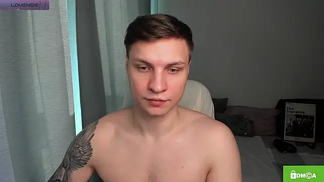 handsome guy01 online show from May 26, 2026, 2:57 pm