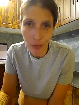 Lenchen  online show from June 14, 2026, 7:49 pm