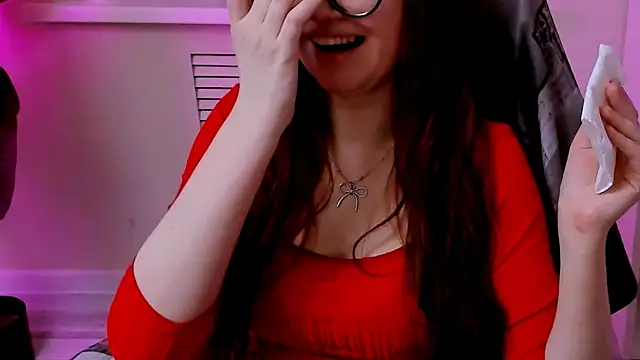 Snapshot of CarolGiggly chatting on July 11, 2026, 11:50 pm CarolGiggly online show from July 11, 2026, 11:50 pm