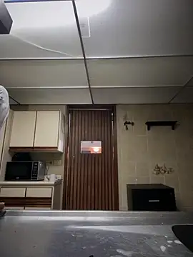 Praga Pink online show from October 3, 2025, 7:05 am