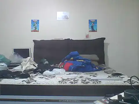 Snapshot of SOLESFETISHBR chatting on April 16, 2026, 3:35 pm SOLESFETISHBR online show from April 16, 2026, 3:35 pm