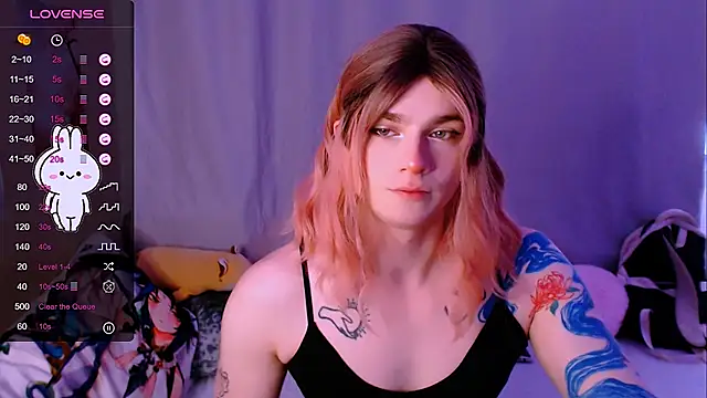 Alice Hells online show from September 26, 2025, 4:27 am