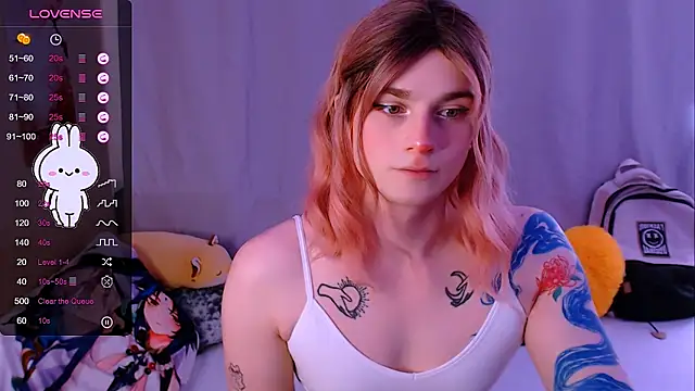 Alice Hells online show from October 3, 2025, 6:54 am