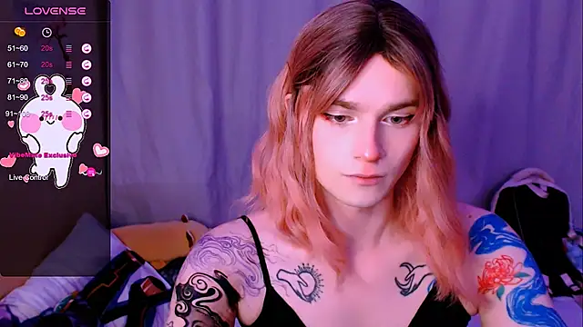 Snapshot of Alice_Hells chatting on April 2, 2026, 3:09 pm Alice Hells online show from April 2, 2026, 3:09 pm