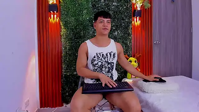 Snapshot of Valentino__X chatting on September 22, 2025, 11:23 am Valentino  X online show from September 22, 2025, 11:23 am