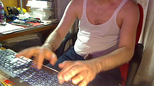 BoySexy696969 online show from June 17, 2026, 2:40 pm