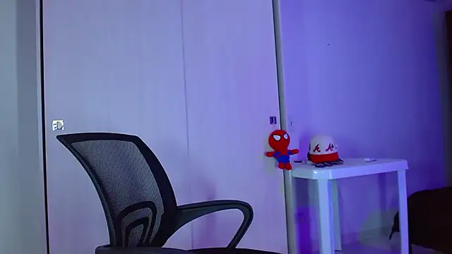 Snapshot of LiamGadiell chatting on March 2, 2025, 4:07 am LiamGadiell online show from March 2, 2025, 4:07 am