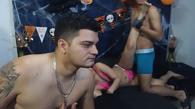 Snapshot of Group_Lustt chatting on October 31, 2025, 2:29 pm Group Lustt online show from October 31, 2025, 2:29 pm