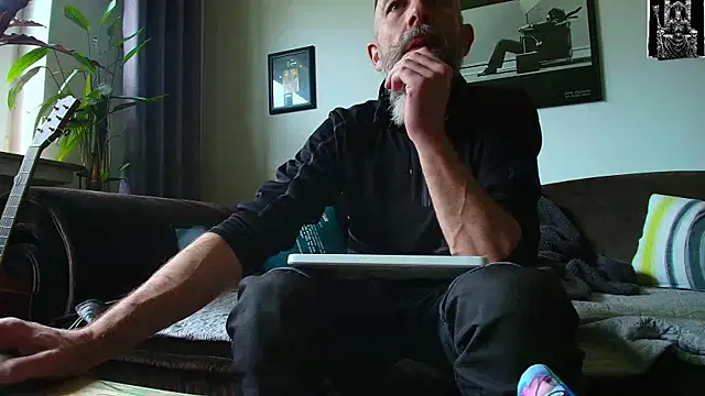 Kingsscepter online show from February 20, 2025, 1:51 pm