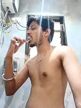 skinnyyyyyyyyy online show from February 14, 2026, 4:53 am