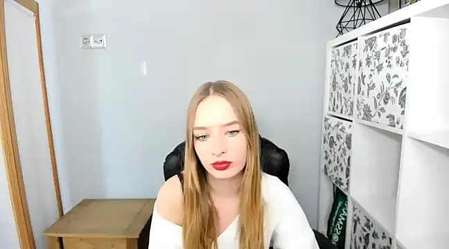 Snapshot of LilaGold chatting on January 21, 2025, 4:37 pm LilaGold online show from January 21, 2025, 4:37 pm