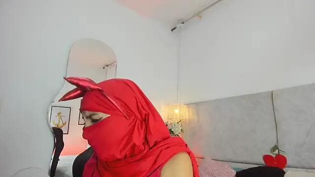 naomiii   online show from February 20, 2026, 11:43 am