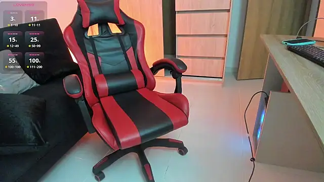 Snapshot of AMBER_LOVE22 chatting on October 30, 2025, 3:52 am AMBER LOVE22 online show from October 30, 2025, 3:52 am