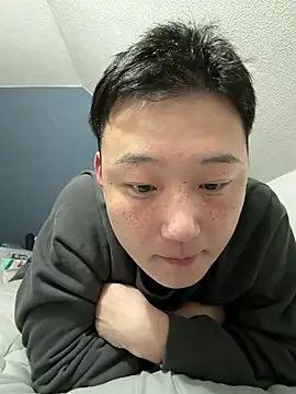 Snapshot of tuki_fu chatting on June 3, 2026, 2:33 pm tuki fu online show from June 3, 2026, 2:33 pm