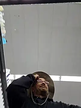 Snapshot of dadbod1178 chatting on September 20, 2025, 4:19 pm dadbod1178 online show from September 20, 2025, 4:19 pm