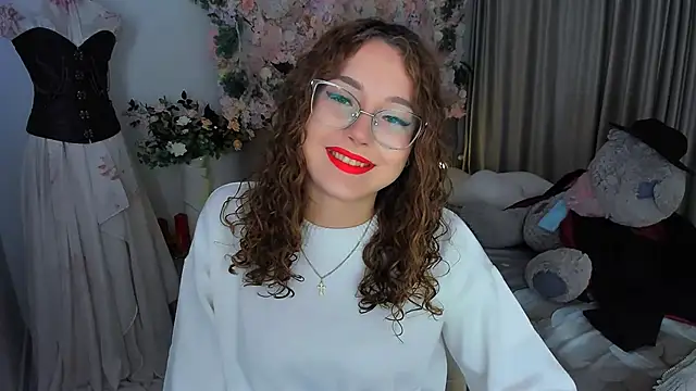 SereneFlame online show from November 1, 2025, 7:16 pm