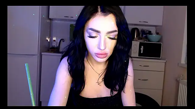 Snapshot of NancyLovee_ chatting on December 4, 2024, 9:46 pm NancyLovee online show from December 4, 2024, 9:46 pm