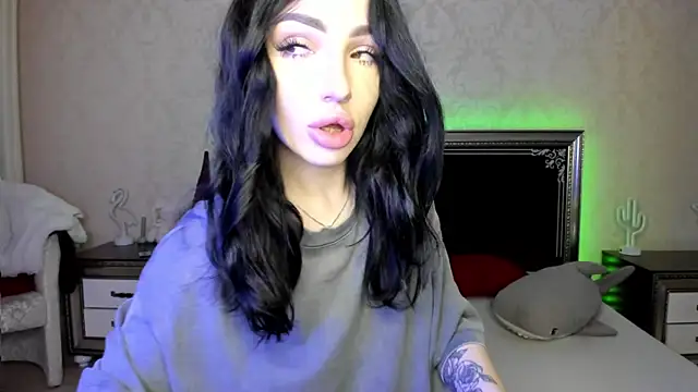 Snapshot of NancyLovee_ chatting on March 15, 2025, 6:10 pm NancyLovee online show from March 15, 2025, 6:10 pm