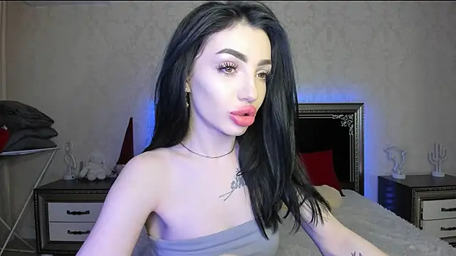 Snapshot of NancyLovee_ chatting on March 21, 2025, 10:28 pm NancyLovee online show from March 21, 2025, 10:28 pm