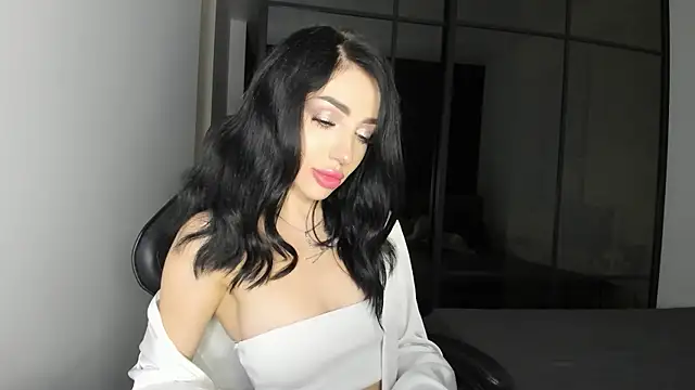 Snapshot of NancyLovee_ chatting on October 3, 2025, 6:27 pm NancyLovee online show from October 3, 2025, 6:27 pm