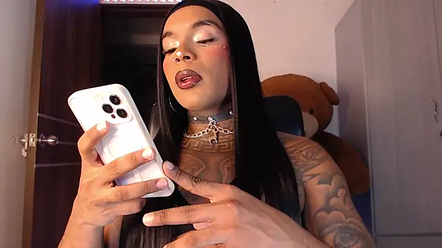 mistressbigcock777 online show from April 6, 2026, 1:25 am